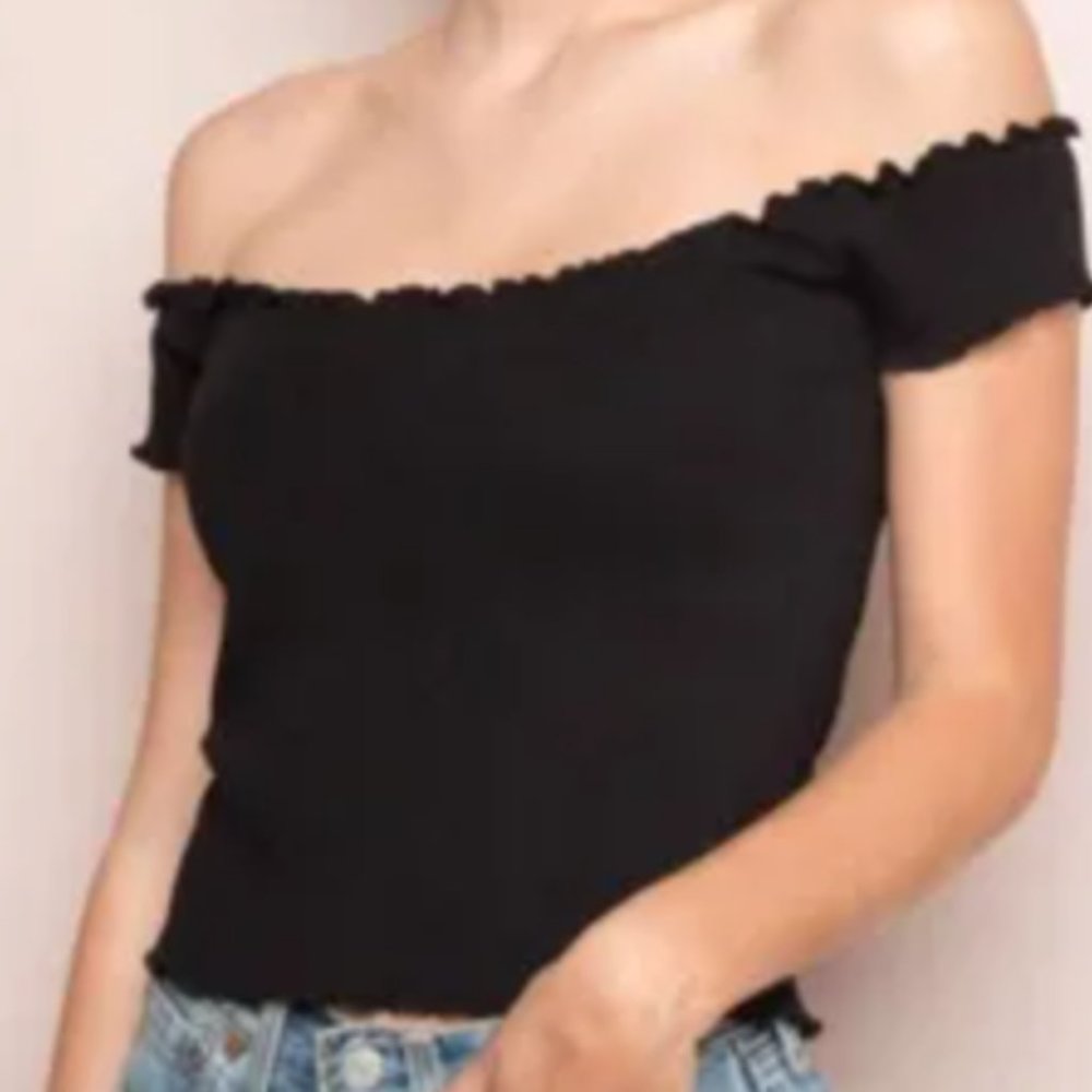 Brandy Melville black off the shoulder t-shirt
